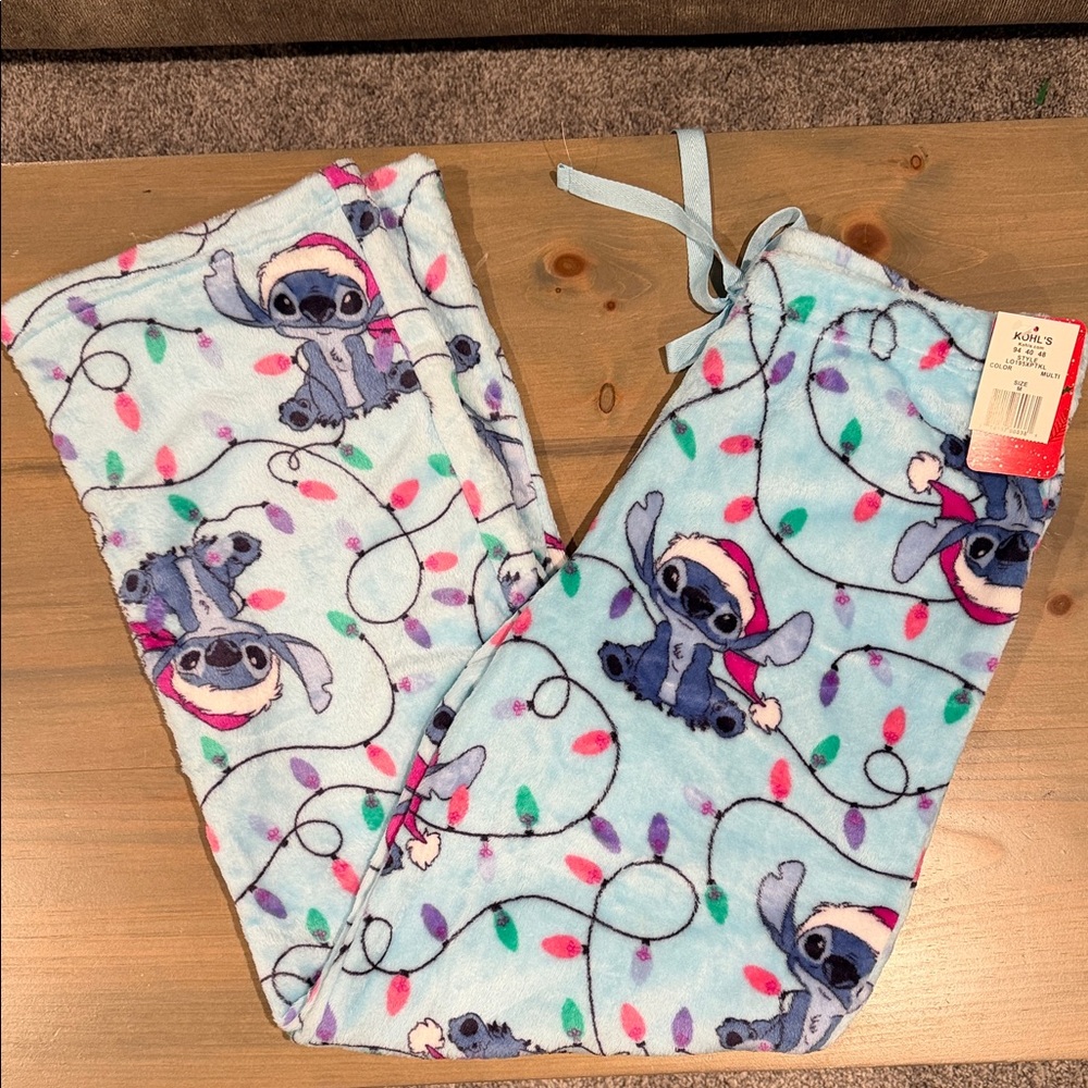 Disney's Lilo & Stitch Christmas Plush Fleece Pajama Pants  Size: M Juniors